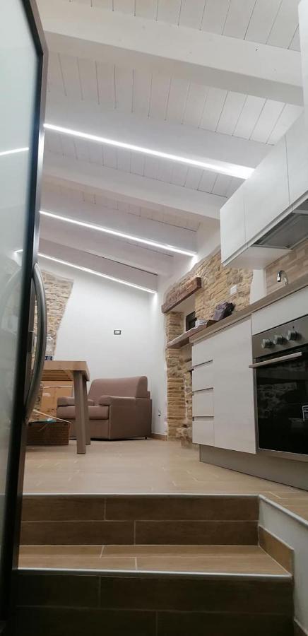 B&B Sotto Le Mura Pietra Montecorvino Ngoại thất bức ảnh
