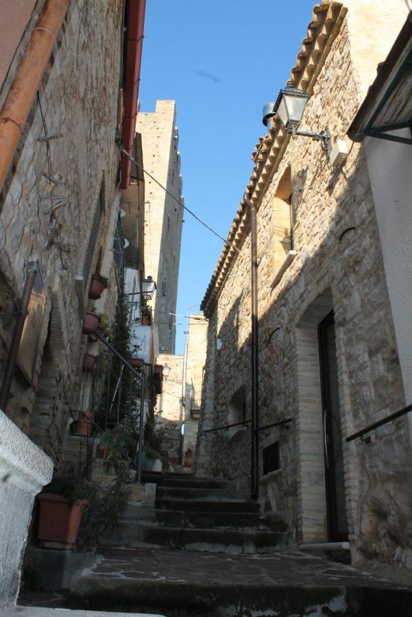 B&B Sotto Le Mura Pietra Montecorvino Ngoại thất bức ảnh
